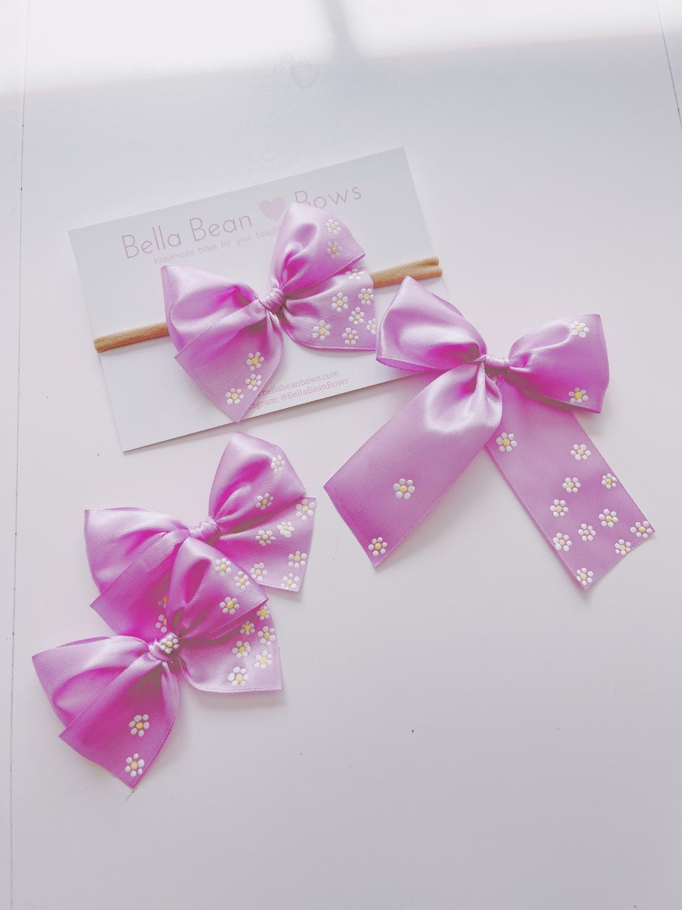 Satin Bow ~ 1.5" // Hand-painted Daisies // Orchid